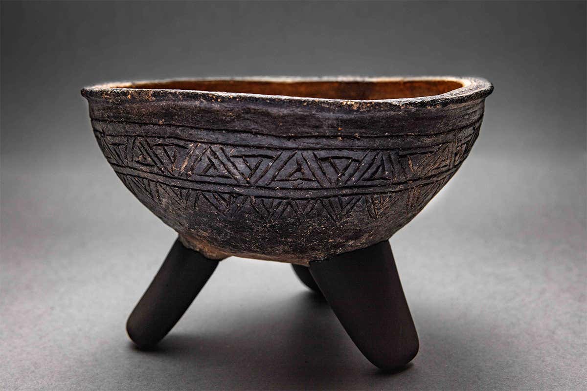 Tripode Bonnanaro, Museo Archeologico nazionale, Cagliari &ldquo;Sardegna Isola Megalitica&rdquo; Evento espositivo europeo