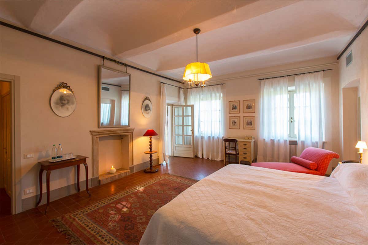 Fuggire dalla città: dormiamo nel borgo storico dei Marchesi Alfieri
