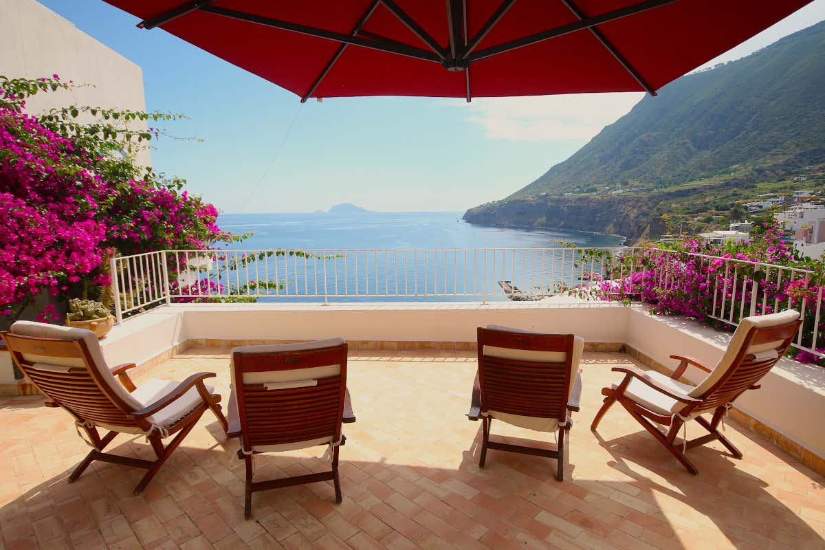 Come un vero isolano: le vacanze firmate Hotel Punta Scario a Salina