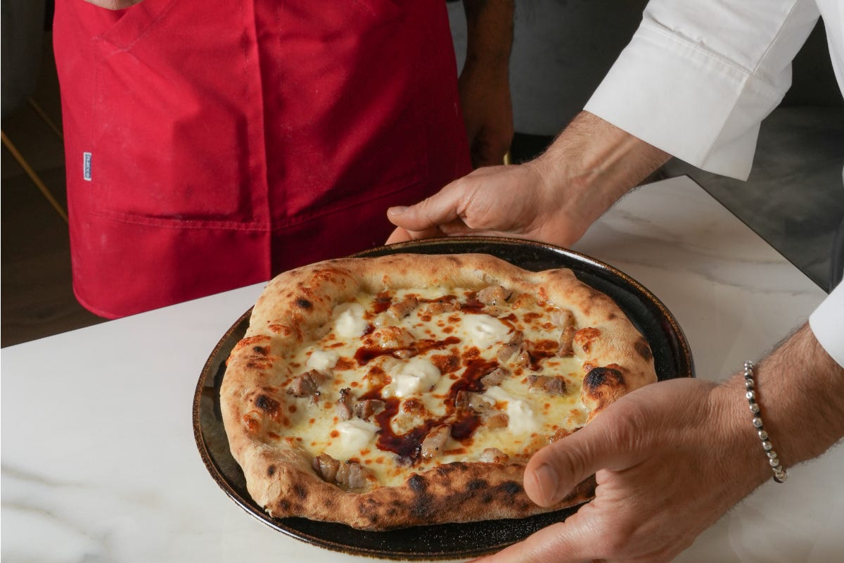 Quando uno chef stellato sogna la pizza: ecco la nuova pizzeria di Luca Marchini