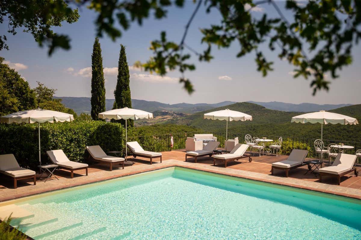 Nel Chianti Classico tra cantine storiche, borghi incantati e wine relais
