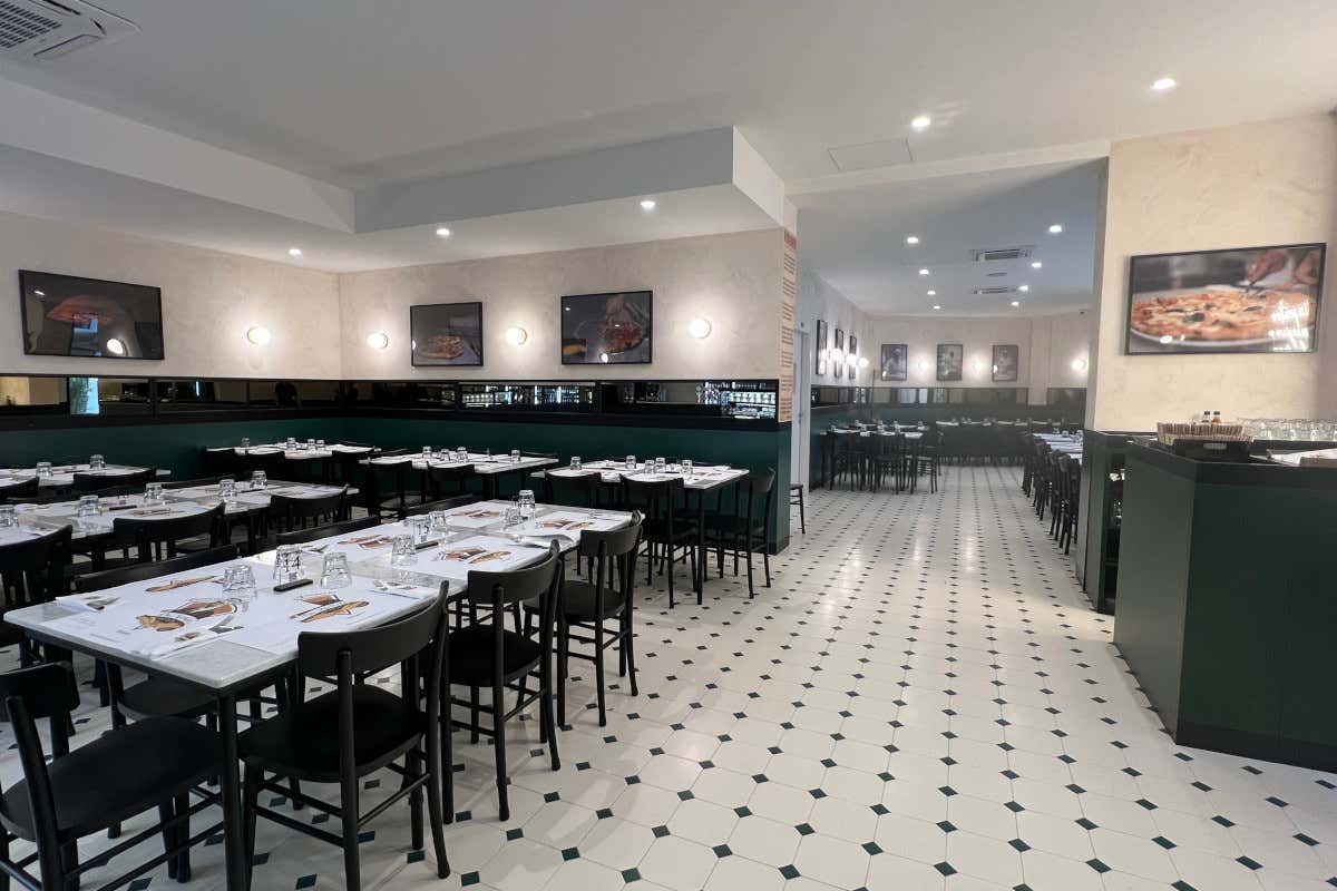 La pizza a ruota di carro arriva a Bergamo: apre l'Antica Pizzeria Da Michele