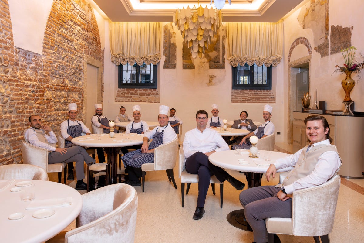 A Verona è sbocciato un'Iris: mangiamo nel nuovo ristorante di Palazzo Soave