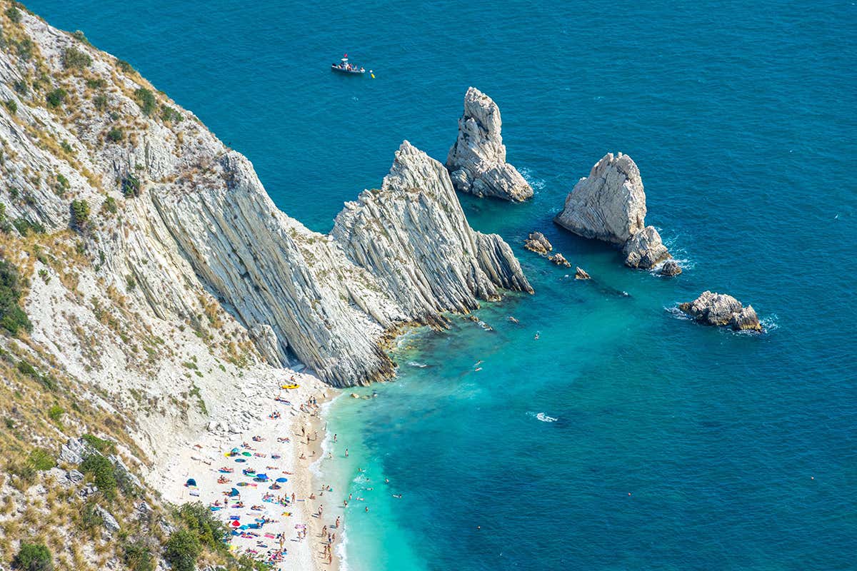 Cinque spiagge da non perdere quest'estate tra Marche, Abruzzo e Molise