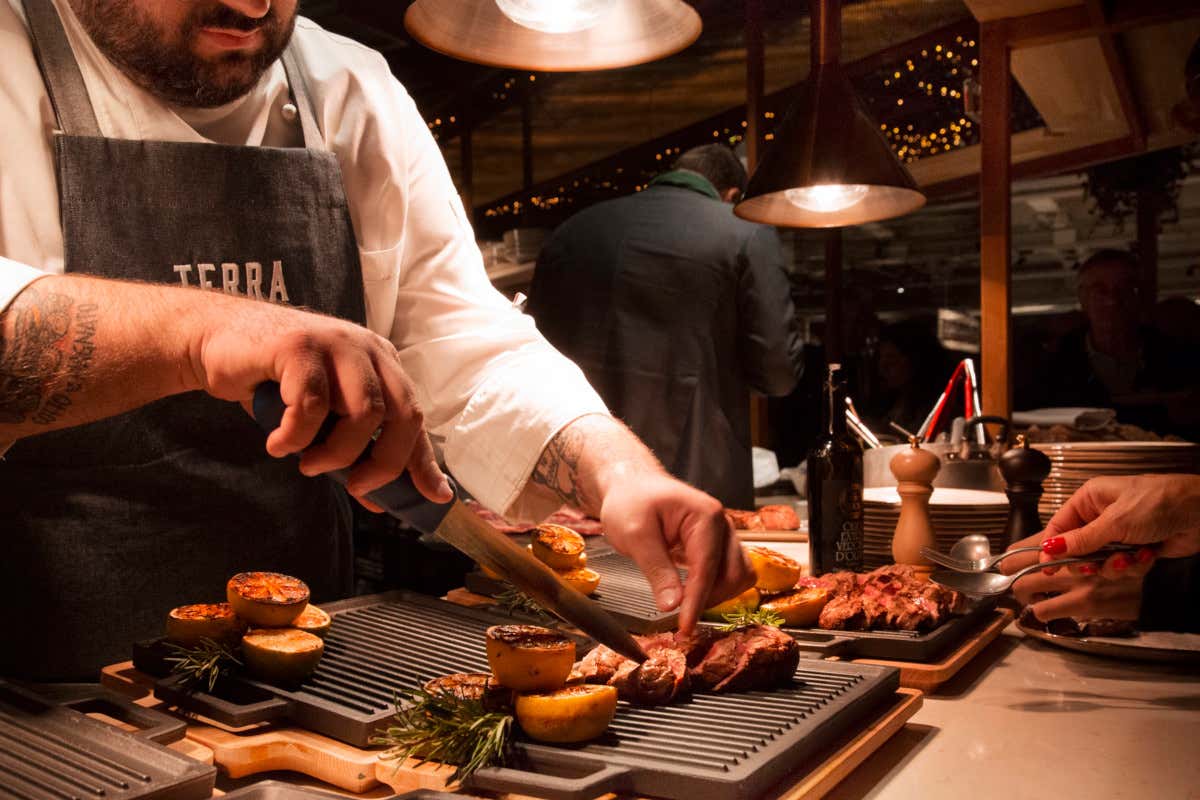 Da “Eataly all'Ostiense” scegli carne e pesce che poi te li cucina lo chef