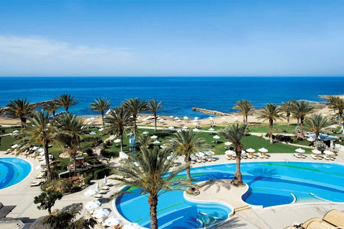 Sole e ralax assicurati per una vera vacanza in sicurezza Alla scoperta del fascino di Cipro Isola di sole, spiagge e cultura