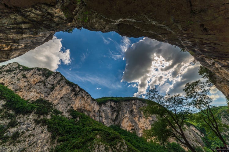 Genga, valle del Santuario Madonna di Frasassi Buon compleanno Parco naturale regionale della Gola Rossa e di Frasassi