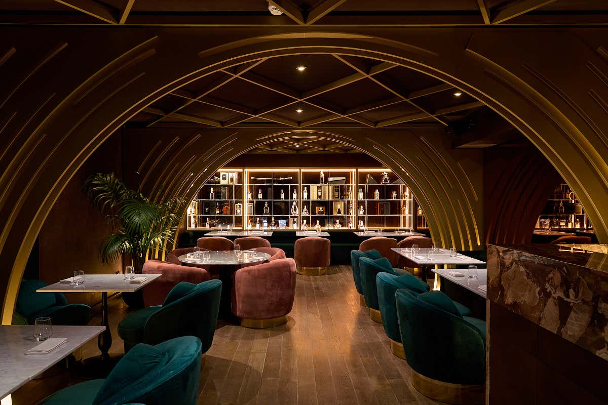 The View by Valerio Braschi: la cucina che unisce mare e terra a Milano The View by Valerio Braschi: la cucina che unisce mare e terra a Milano