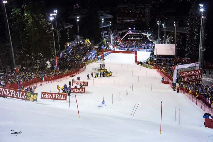 L'ultimo tratto della 3Tre (Milano, presentata la 3Tre di sci E a Campiglio arriva il Giro 2020)