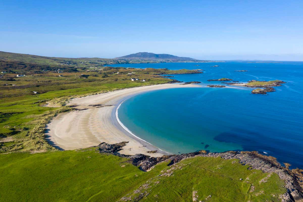 Alla scoperta di Galway con Nicola Coughlan, la Penelope di Bridgerton