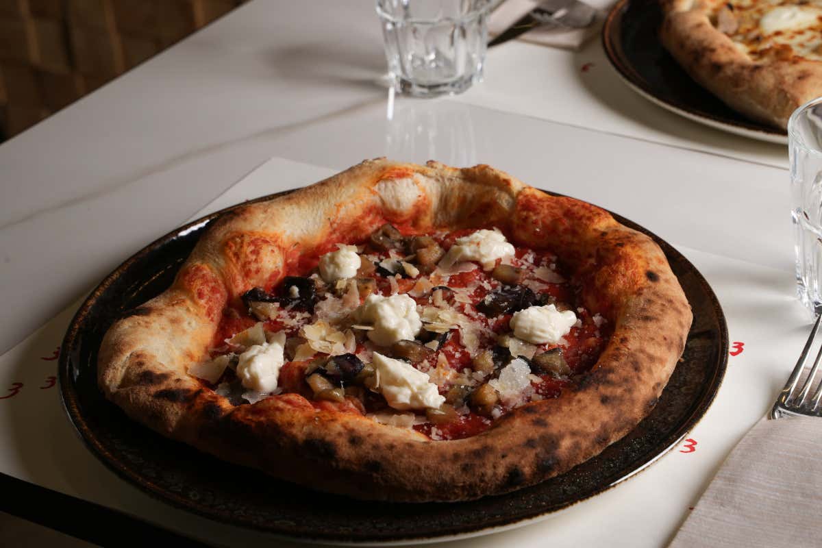 Quando uno chef stellato sogna la pizza: ecco la nuova pizzeria di Luca Marchini