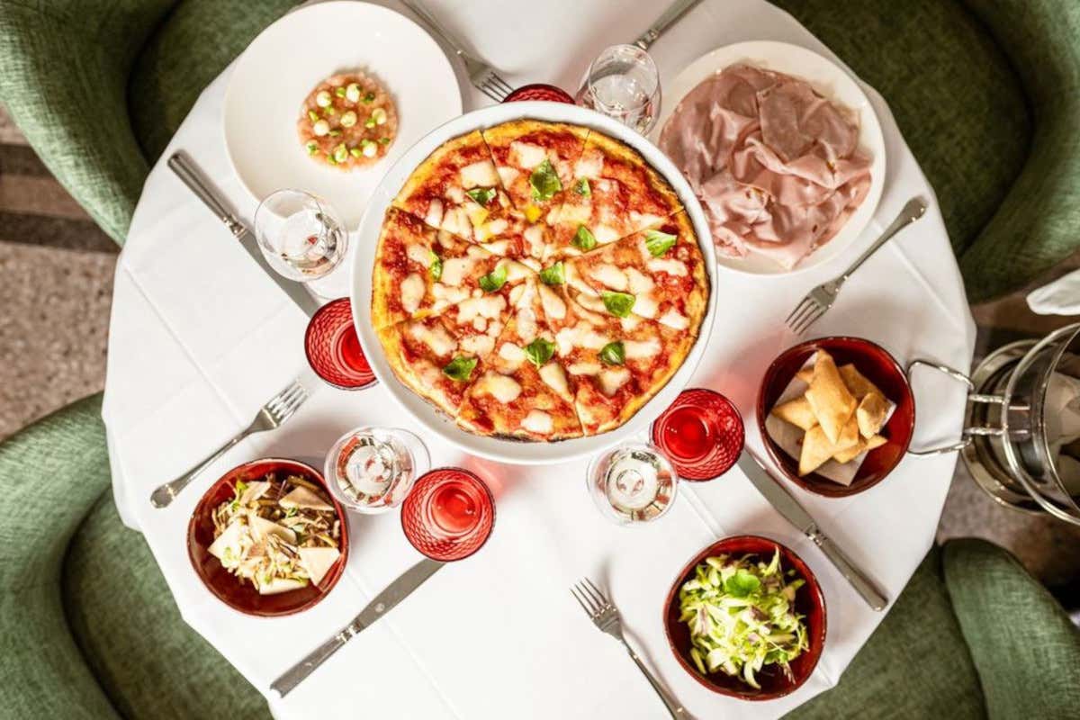 Casa Vittoria, a Napoli per un giro d'Italia della cucina da non perdere