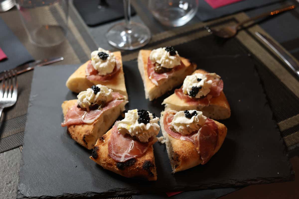 Mai provato una pizza molecolare? Succede da Molecola a Palermo