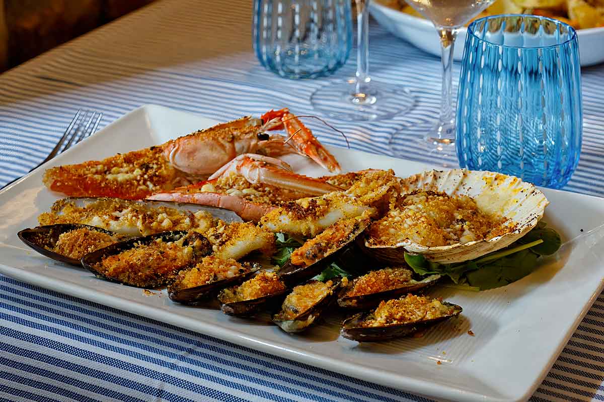Trattoria storica di pesce a Milano: dal 1977 il mare secondo la tradizione Trattoria storica di pesce a Milano: dal 1977 il mare secondo la tradizione