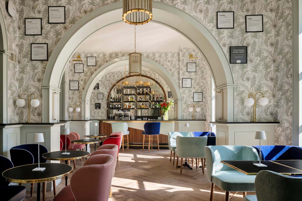 Cenando guardando Trastevere sulla terrazza di Unahotels