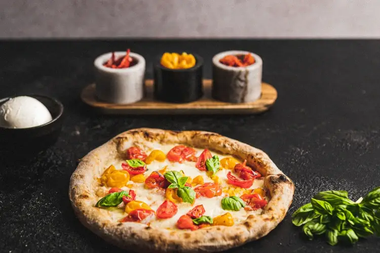 Perch&eacute; Margehrita Mezzometro a Senigallia e Jesi, pizza su misura