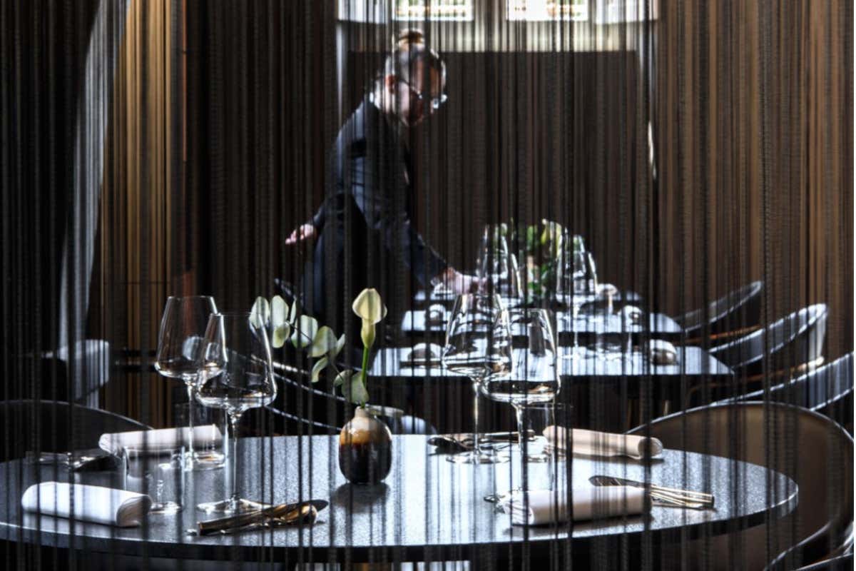 Una veduta della sala del ristotante di Laqua Vineyard Laqua Vineyard la “casa” in Toscana di Antonino Cannavacciuolo