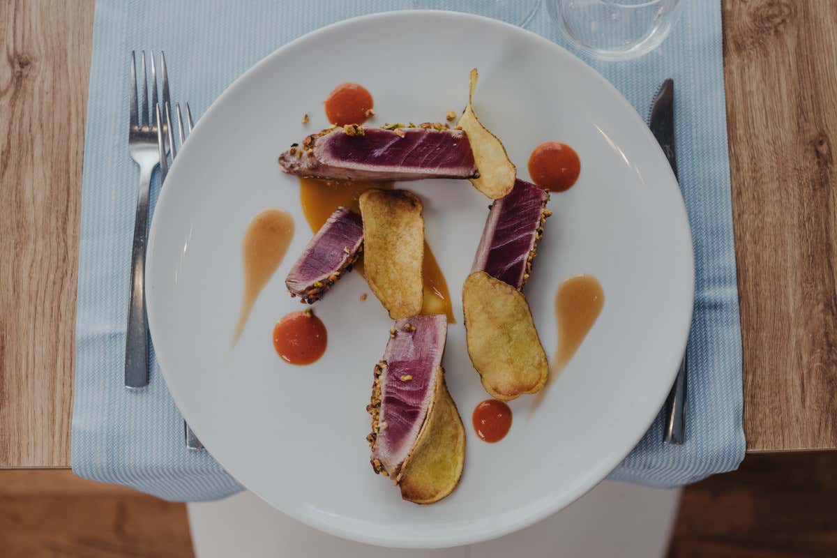 Osteria Santa Lucia, il bistrot di pesce di due fratelli napoletani