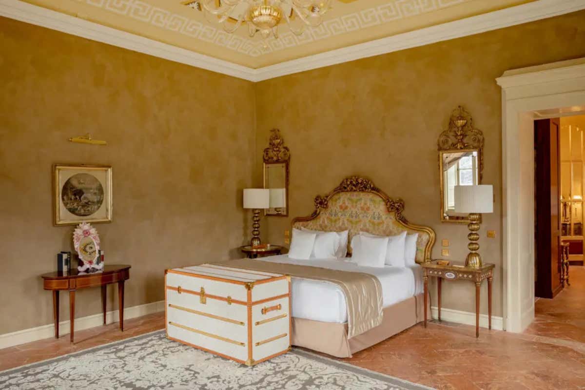 Come si dorme e mangia nel miglior hotel del mondo? Un viaggio nel Passalacqua