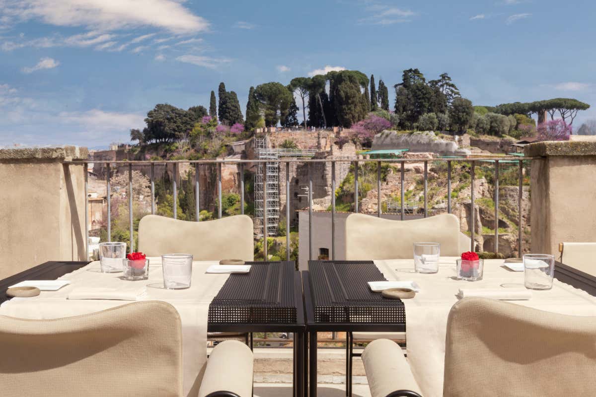 Sognando l’Africa a Roma? È la Safari experience del Rhinoceros Bar