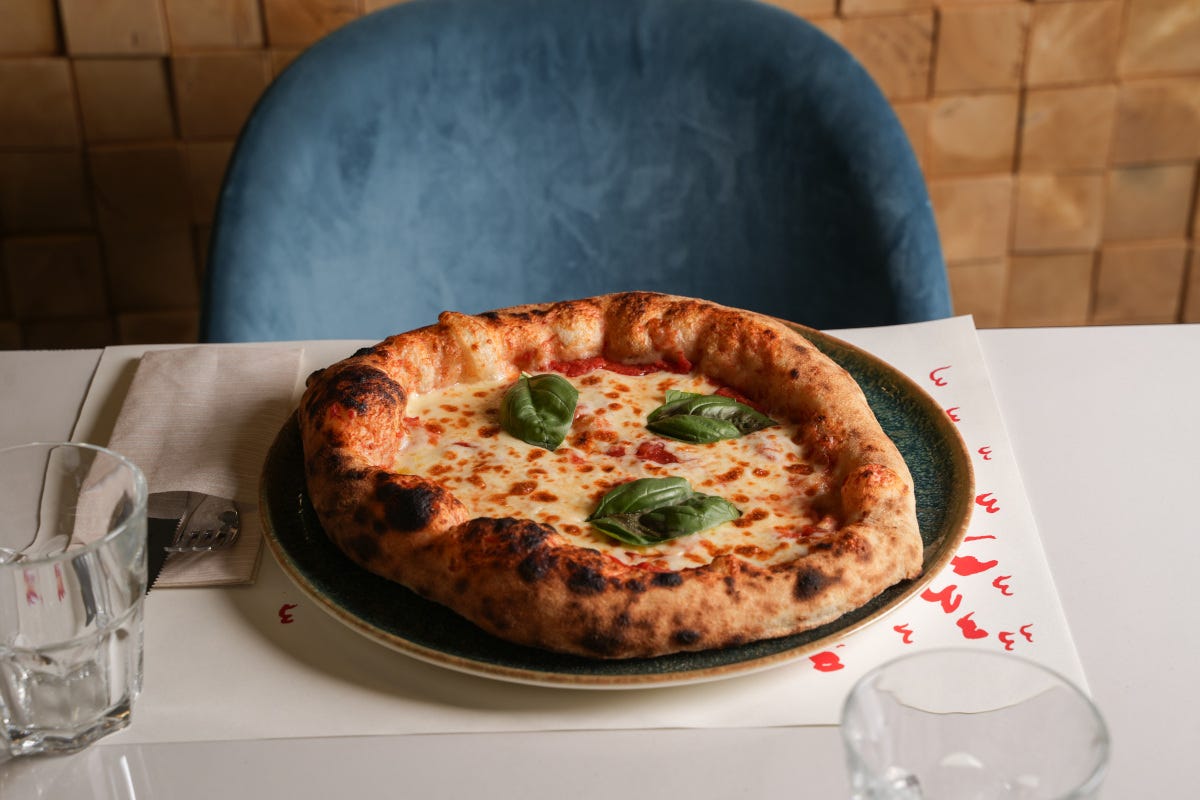 Quando uno chef stellato sogna la pizza: ecco la nuova pizzeria di Luca Marchini