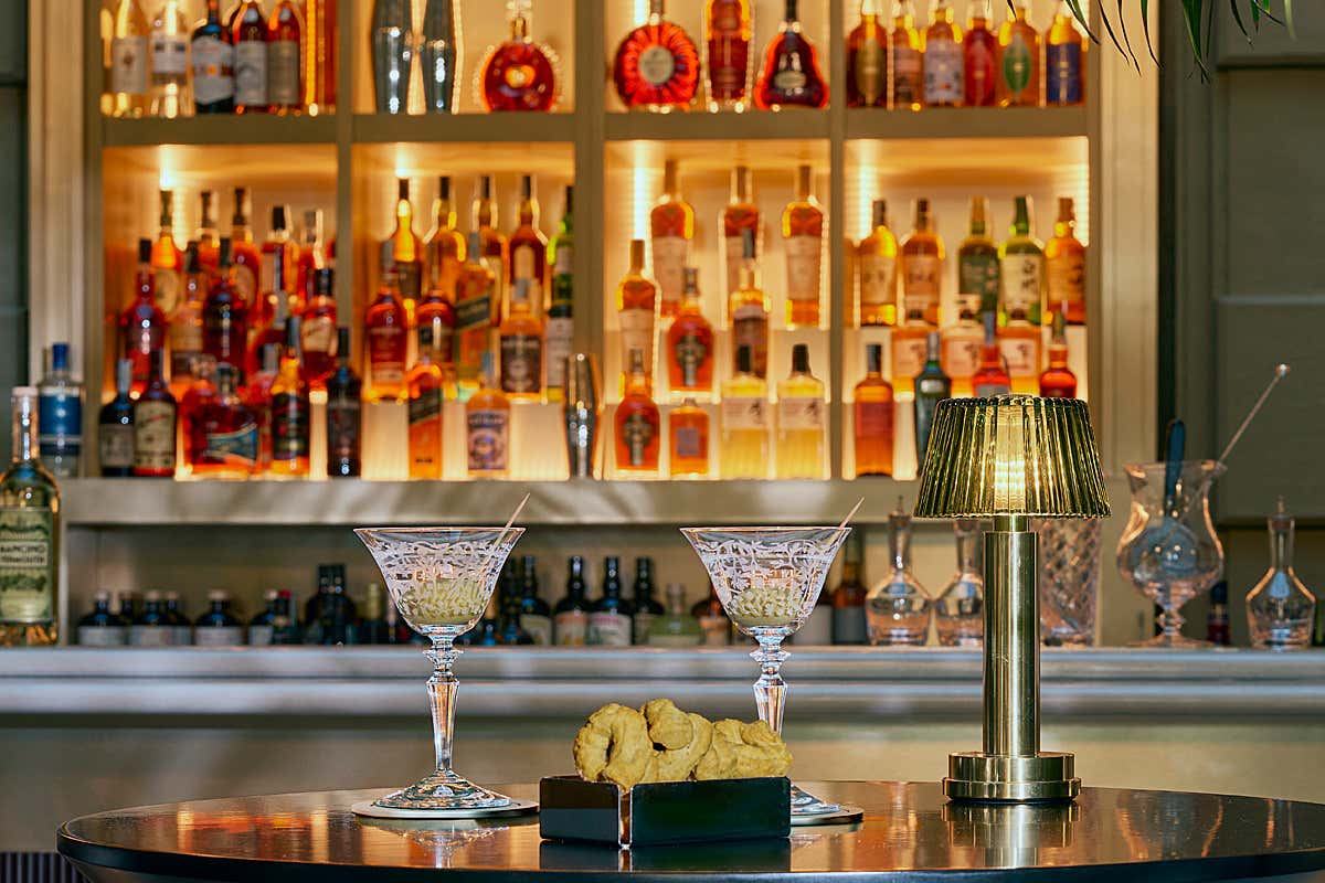 Al Gran Meliá Hotel di Milano c’è un Giardino speciale tra palme e cocktail d'autore Al Gran Meliá Hotel di Milano c’è un Giardino speciale tra palme e cocktail d'autore