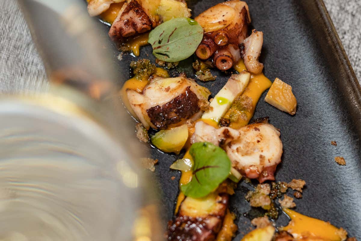 A Trastevere come in Sardegna: il menu di pesce di Porto Quadro