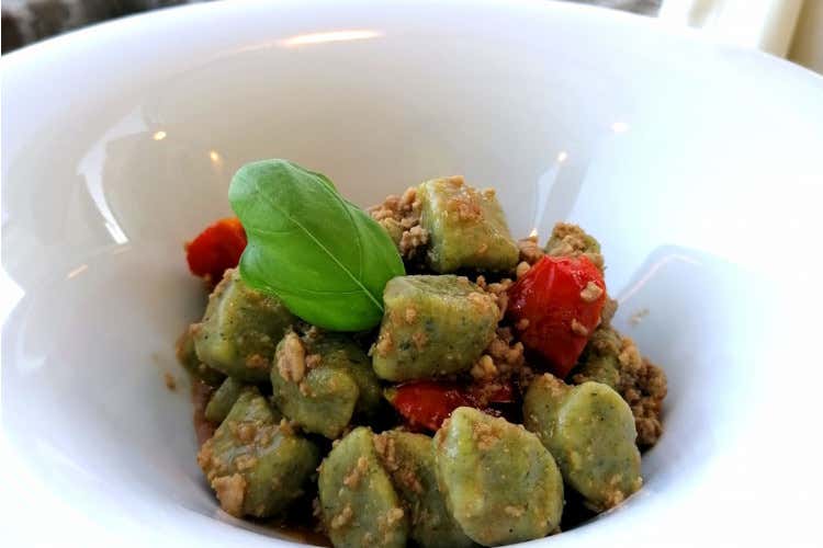 Nova Taberna a Corinaldo, ristorantino panoramico con vista mozzafiato