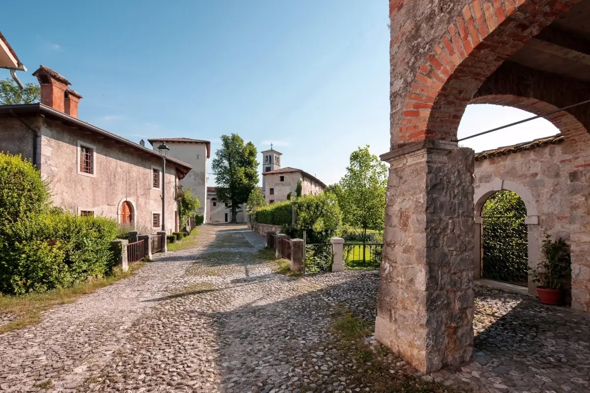 Piccolo mondo antico al Castello di Strassoldo di Sopra