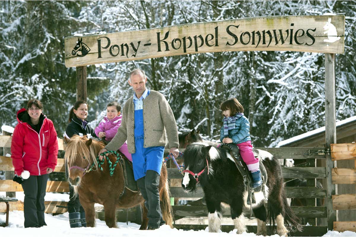 Family Resort Sonnwies a Luson, lo sci a misura di bambini