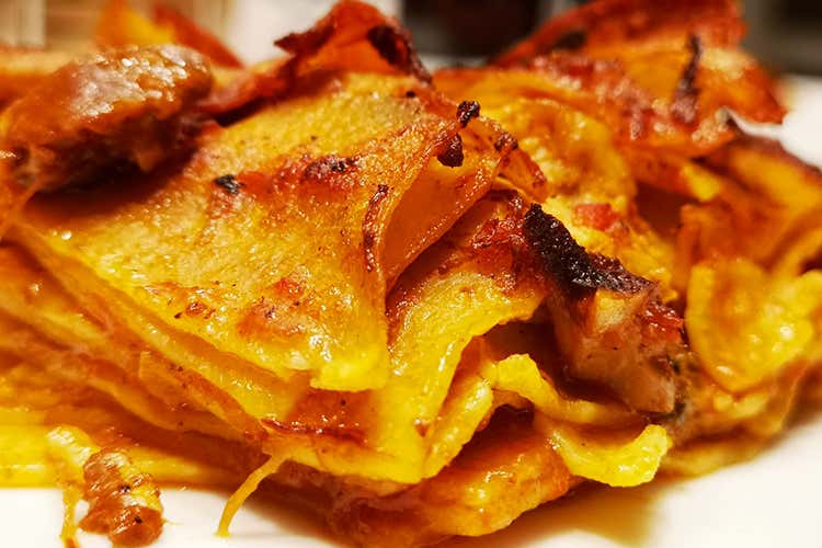 Un menu vintage, come un sontuoso bacchetto nuziale - I 50 anni del Ristorante I Due Cigni a Montecosaro Scalo