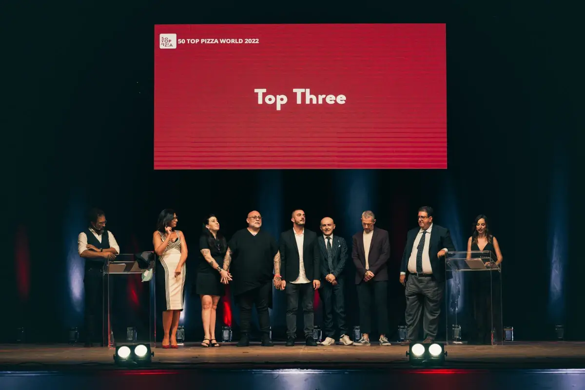 Il podio di 50 Top pizza world 50 Top Pizza World 2022: A Caserta e New York le migliori pizzerie al mondo