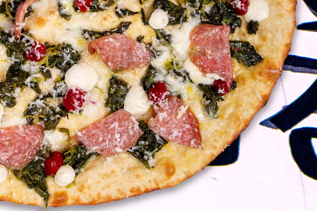 Non la solita pizzeria di quartiere: lo stile e il gusto pop di Slice of Capanno 