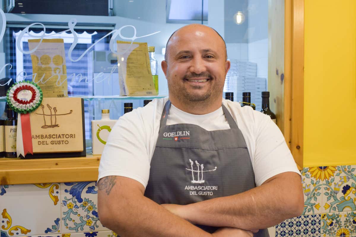 Pizza? No Pizzellessa! Si mangia alla Pizzeria Doro Gourmet di Macerata Campania Pizza? No Pizzellessa! Si mangia alla Pizzeria Doro Gourmet di Macerata Campania