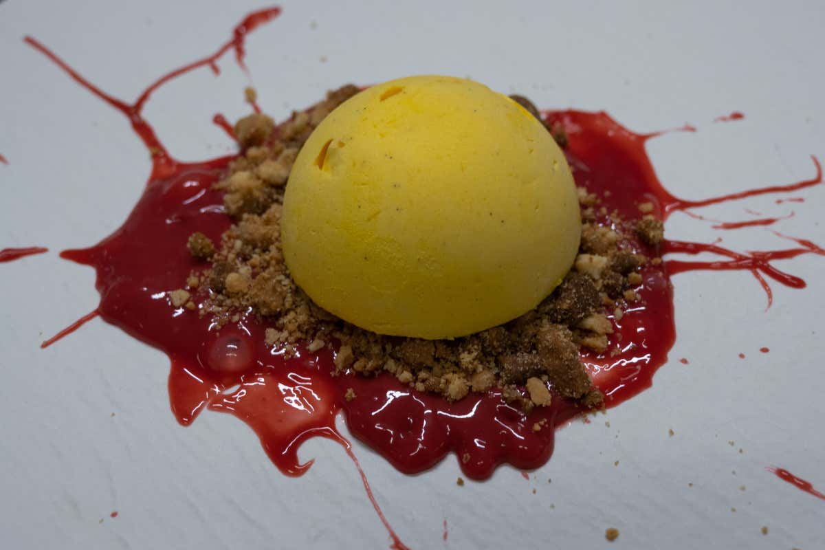 Zafferano del vulcano ed Etna Bianco Doc: abbinamento riuscito al ristorante Km.0