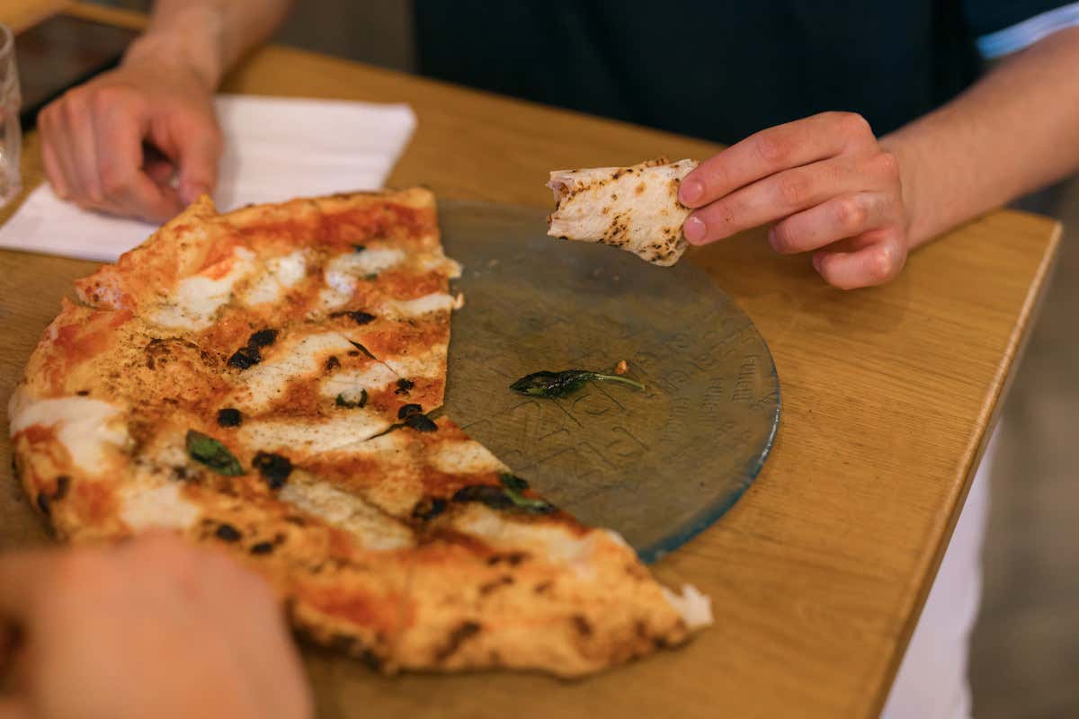 Ecco come è la pizzeria Starita a Milano