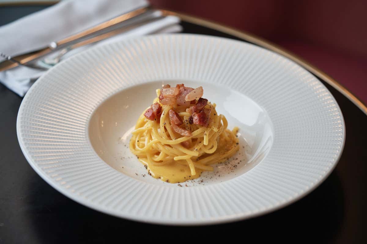 Cenando guardando Trastevere sulla terrazza di Unahotels