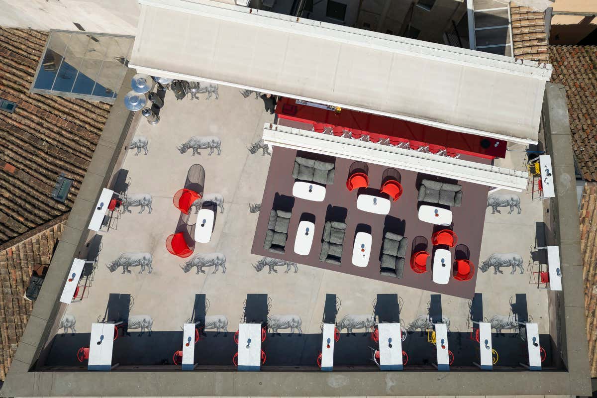 Sognando l’Africa a Roma? È la Safari experience del Rhinoceros Bar