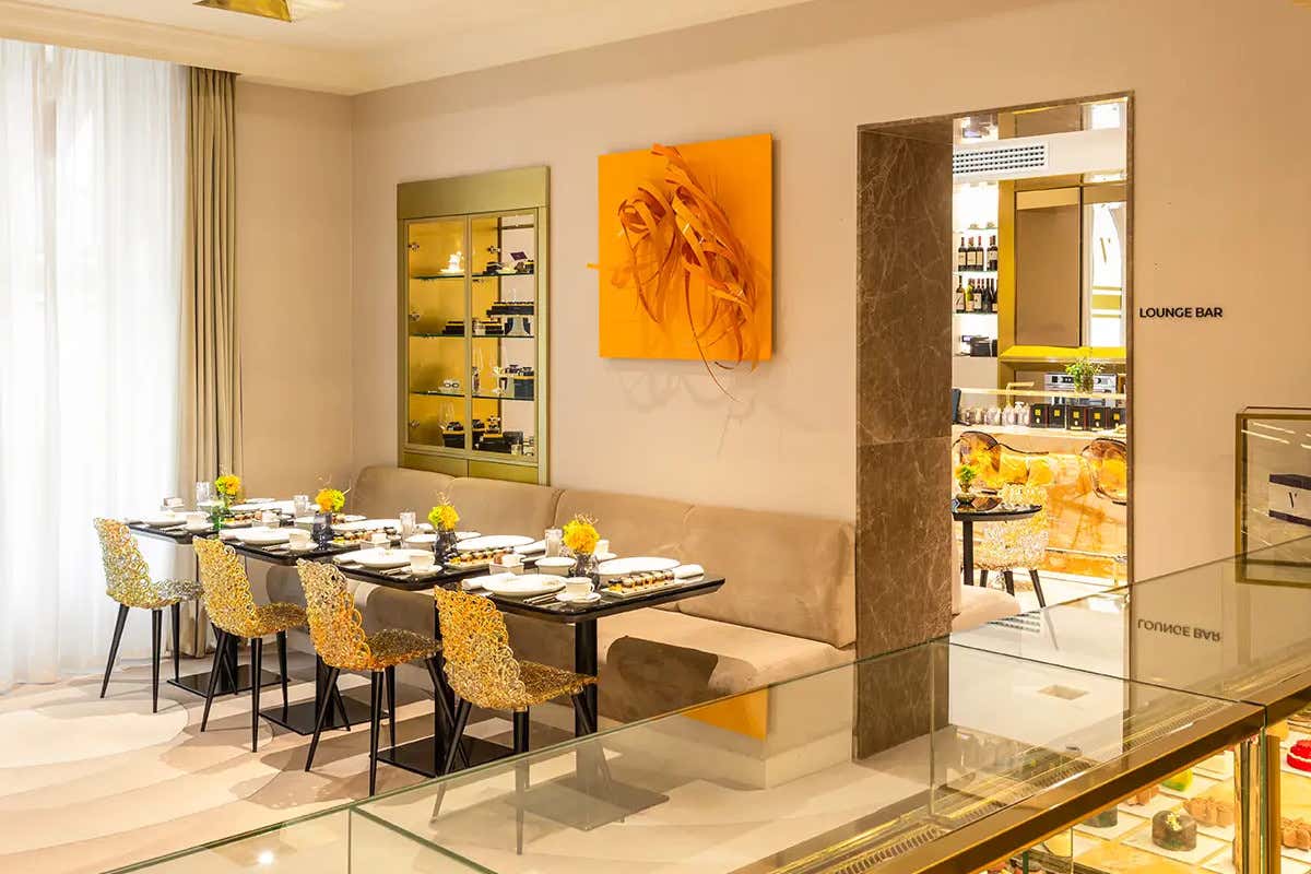 Atmosfere neoclassiche e design contemporaneo: il The First Roma Dolce