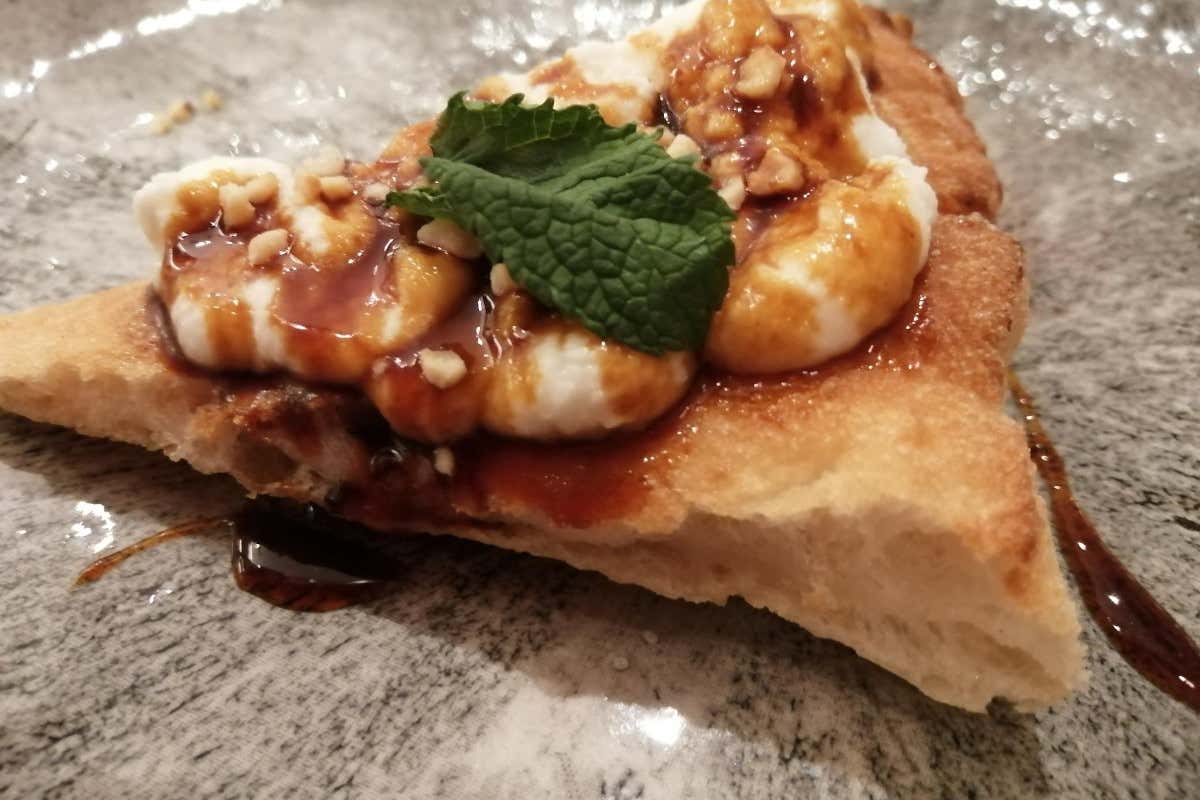 Da Bro a Napoli la pizza a ruota di carro con un tocco creativo 