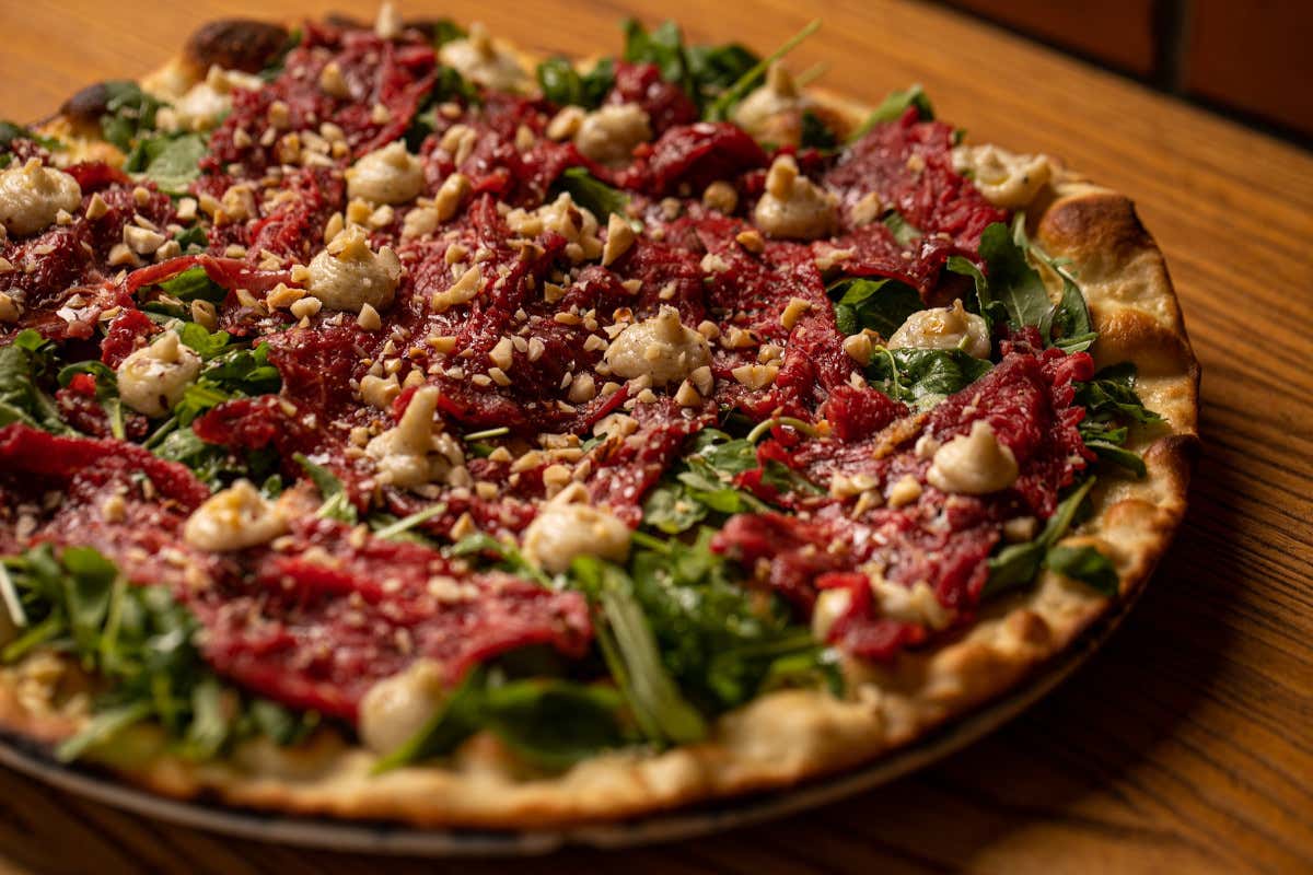 Quale cocktail abbinare alla pizza romana? Lo svela “Svario”