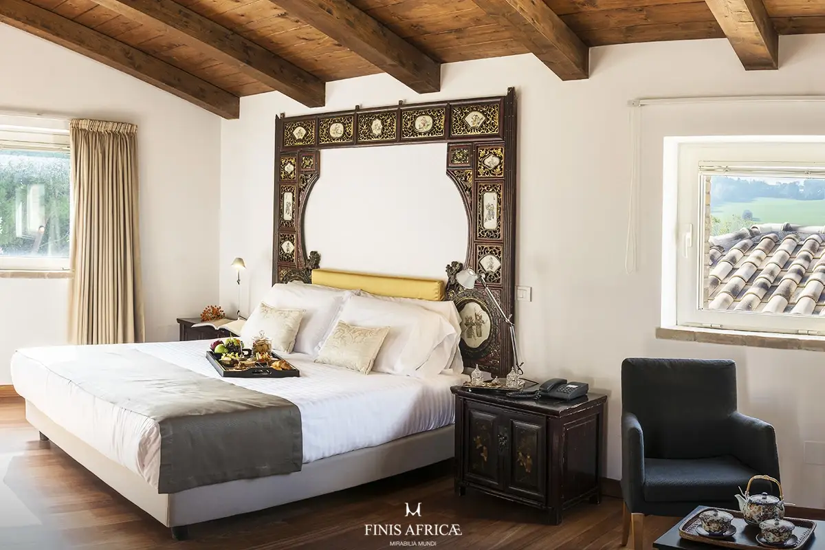 Finis Africæ Resort a Senigallia, il mondo in una stanza