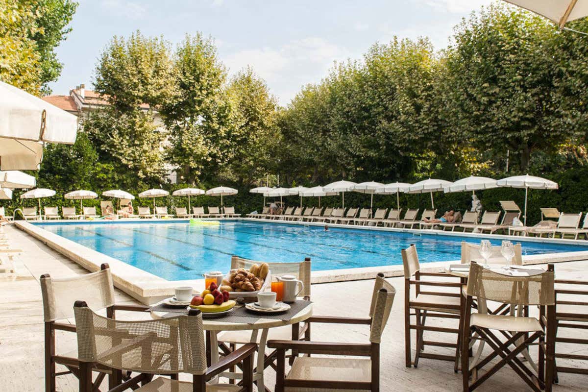 Grand Hotel Royal: un tuffo nel fascino senza tempo di Viareggio