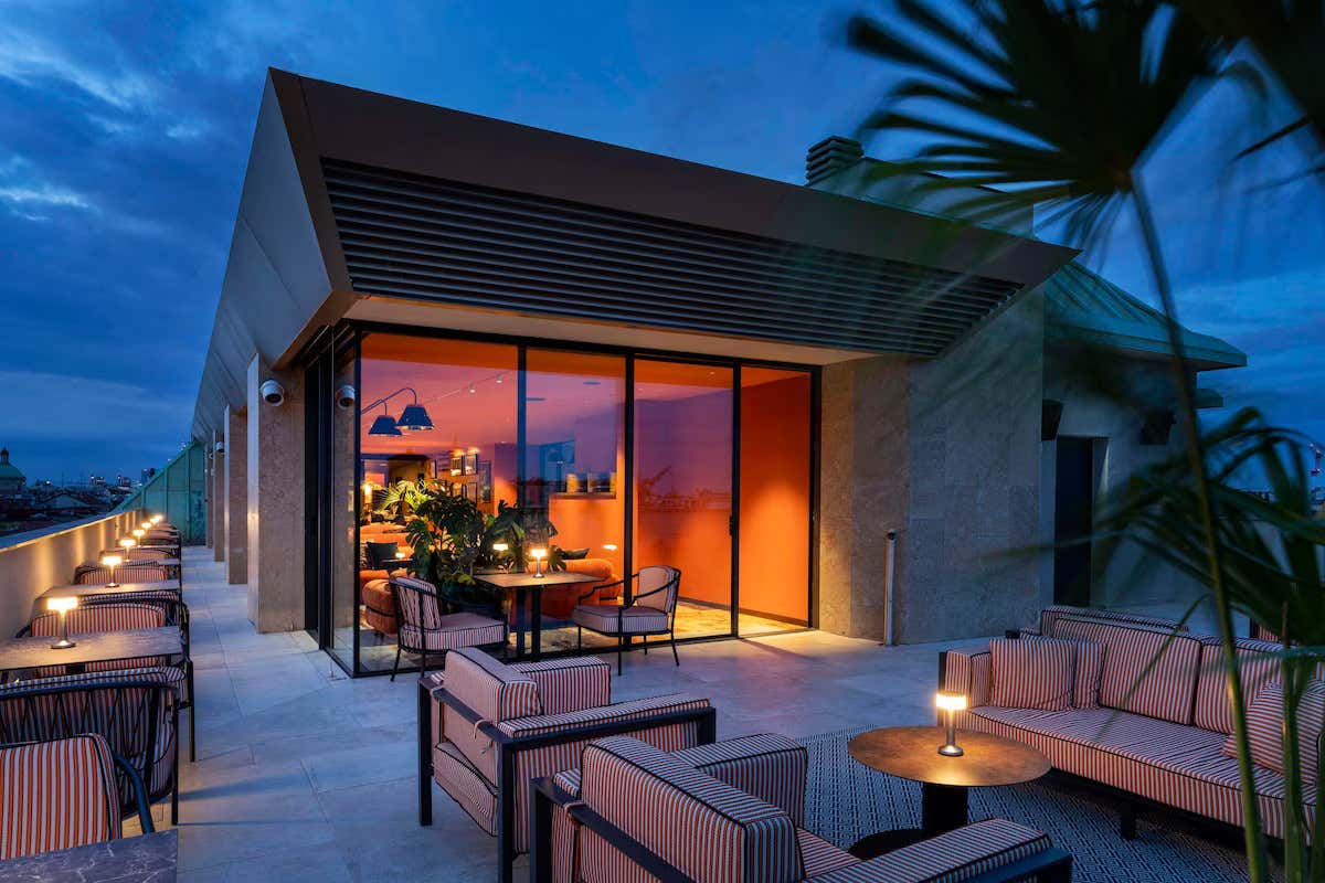 Tra Giappone e Perù: a Issei Milano cucina e cocktail fusion con vista