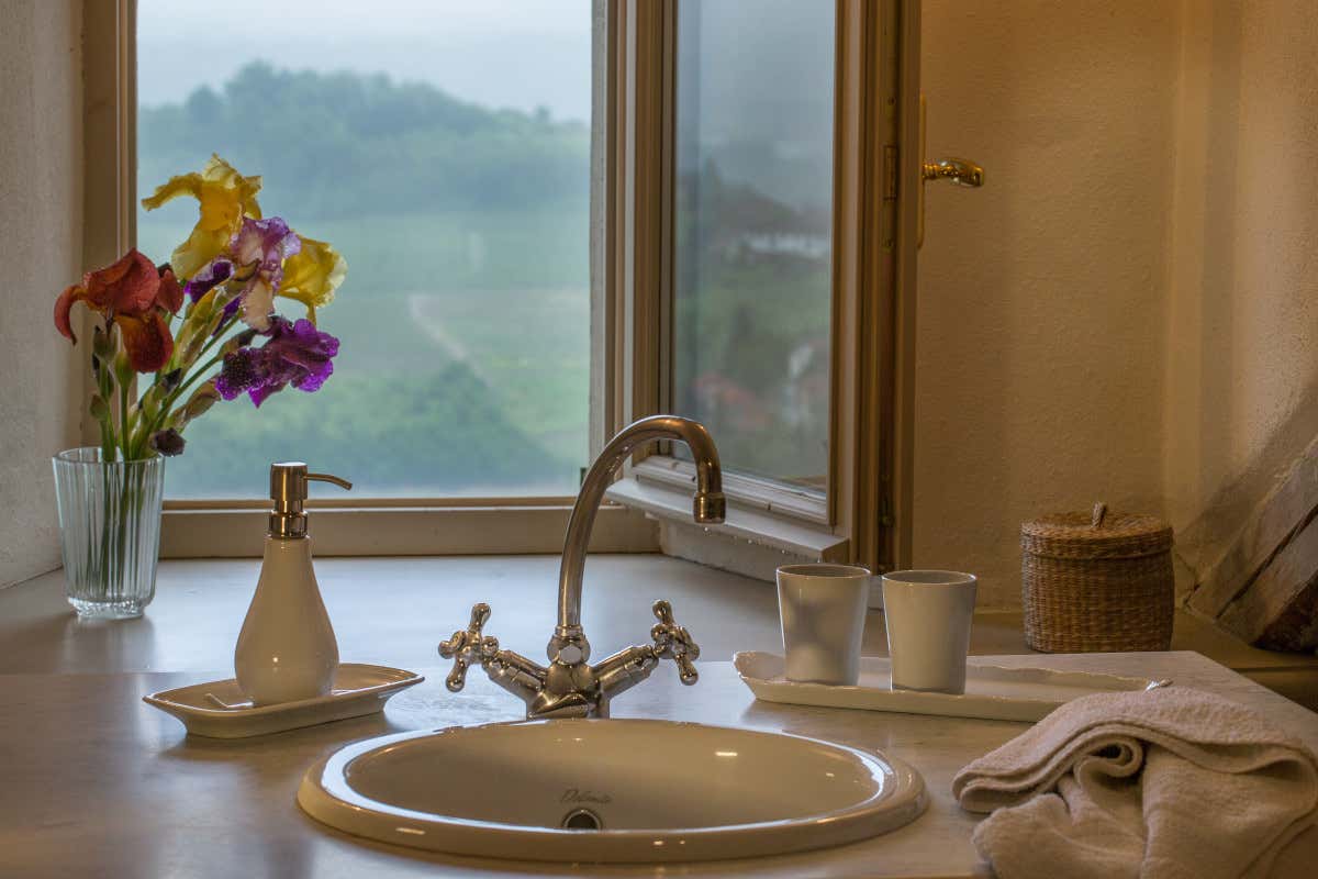 Fuggire dalla città: dormiamo nel borgo storico dei Marchesi Alfieri