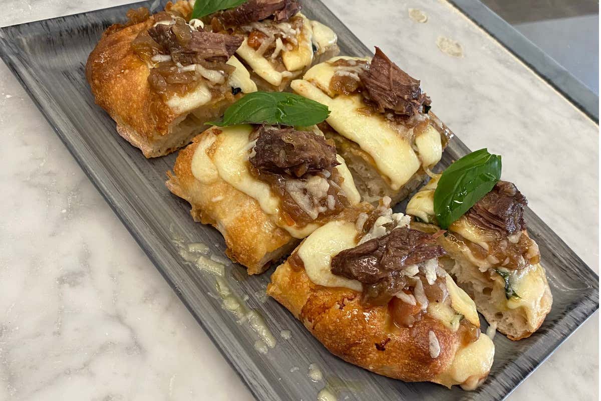 Pizza napoletana, pinsa romana e piadina alla Pizzeria Gourmet Agorini