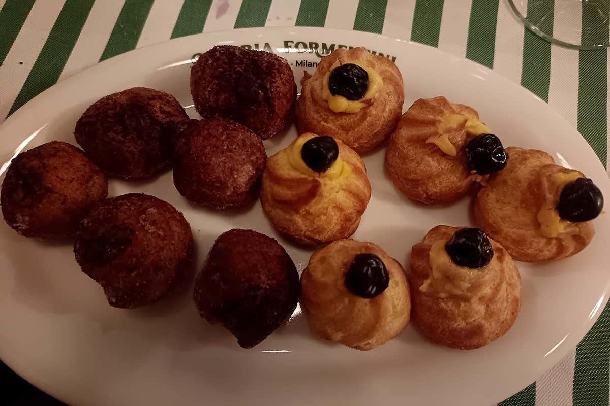Tortelli con il cioccolato e zeppoline alla crema