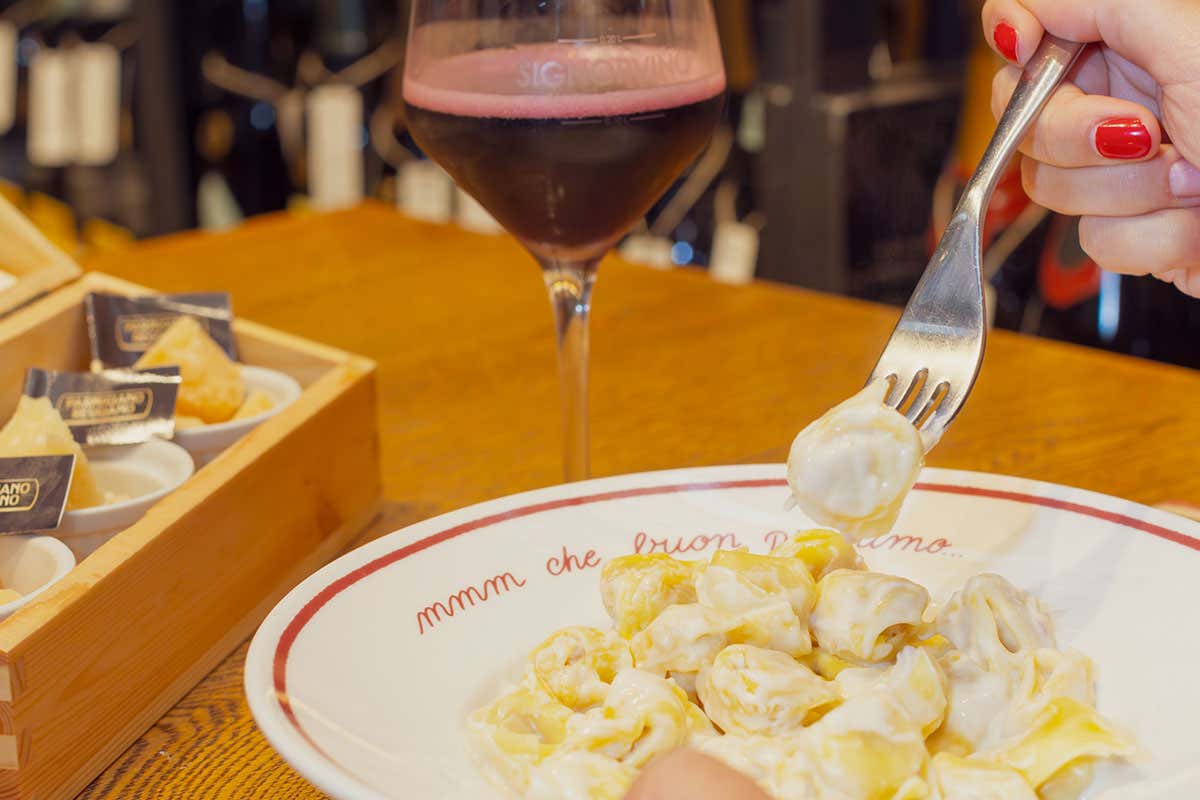 Parmigiano Reggiano, l’Accademia in campo per formare chi lo serve Parmigiano Reggiano, l’Accademia in campo per formare chi lo serve