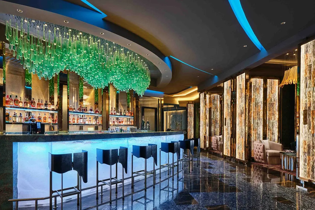 Yi Lounge. Fonte: sito ufficaile Nell’hotel più alto del mondo dove la cucina è di… altissimo livello