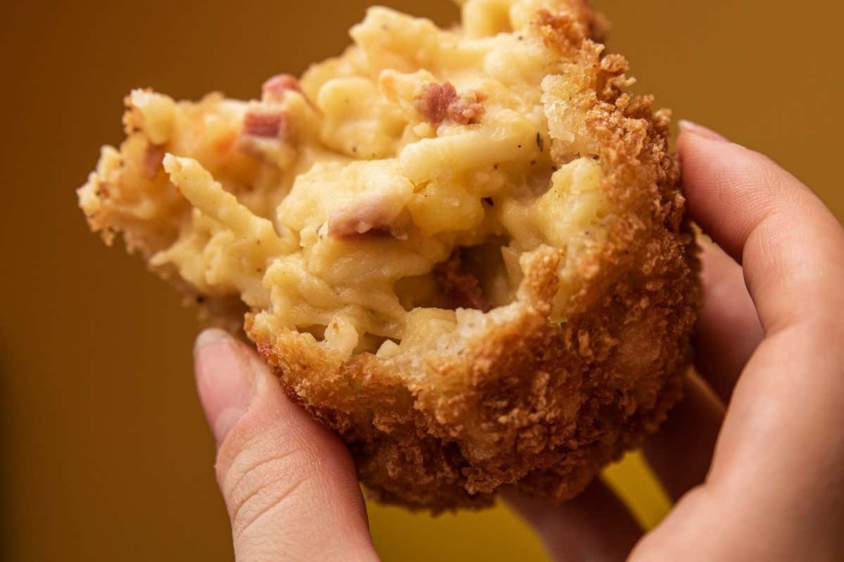 Voglia di pizza al Vomero? Da provare quella della Pizzeria Acunzo 1964